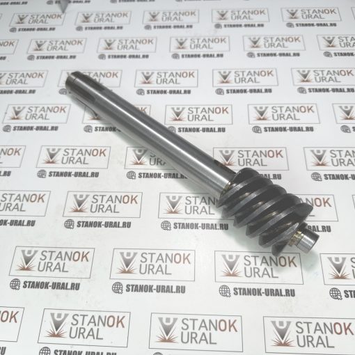 Вал червячный 5 оси фартука токарного станка 1к62 06 118