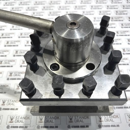 Резцедержатель в сборе с рукояткой и болтом токарного станка 1м63 Рязань (1м63.02.166СБ)