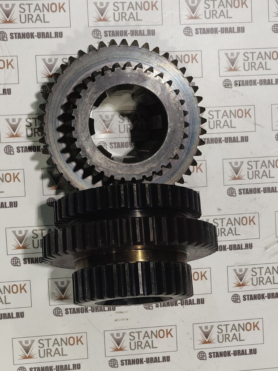 Блок шестерня трёхвенцовая 3 оси КС токарного станка 1м63 (m3z32,46,40) Рязань (1м63.21.215/216/217)
