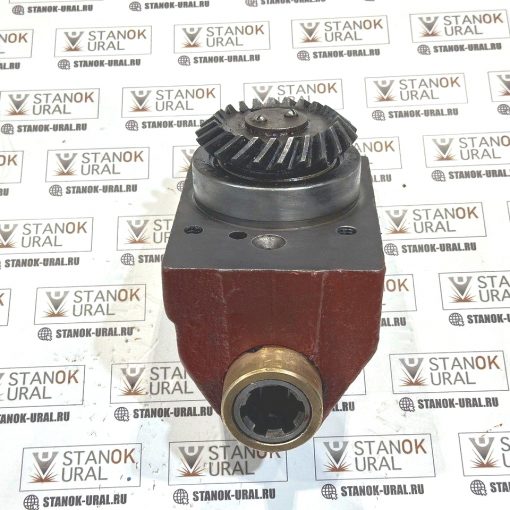 Кронштейн угловой консоли фрезерного станка 6р12, 6м12, 6р82 ,6м82 в сборе (комплект с четырьмя шестернями и подшипниками с втулками)