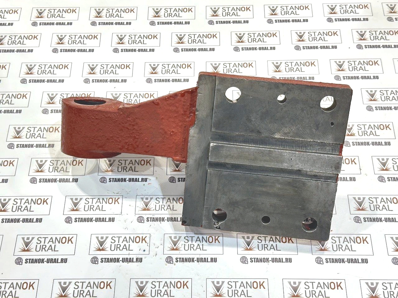 Кронштейн поперечной подачи фрезерного станка 6р13, 6м13, вм127 (корпус чугун) (6р13.07.14Р)