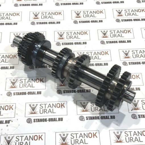Вал 14 оси коробки подач в сборе с шестернями токарного станка 16к20 (без подшипников) 16б20п.070.403сб